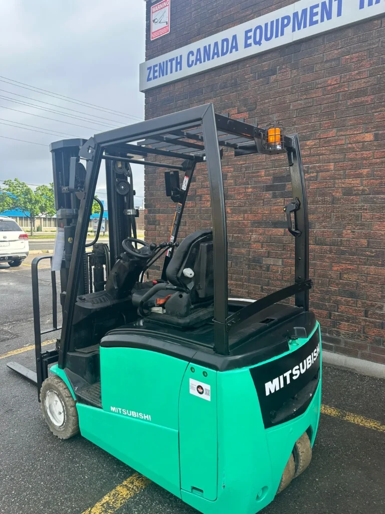 Mitsubishi 3 Wheel Forklift 4000 LBS