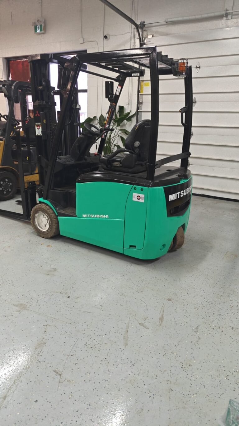 Mitsubishi FB29PNT Forklift