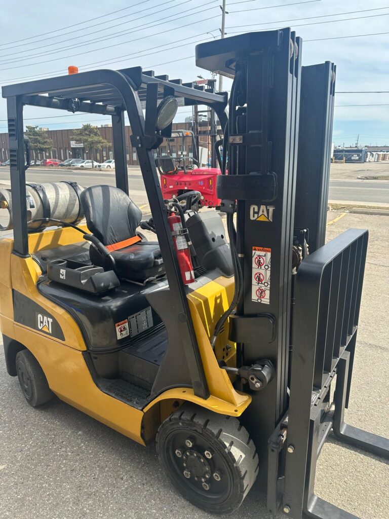 LPG CAT Forklifts 5000 LBS