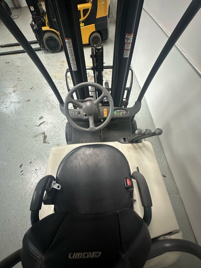 Refurbished Crown 3 Wheel Forklift