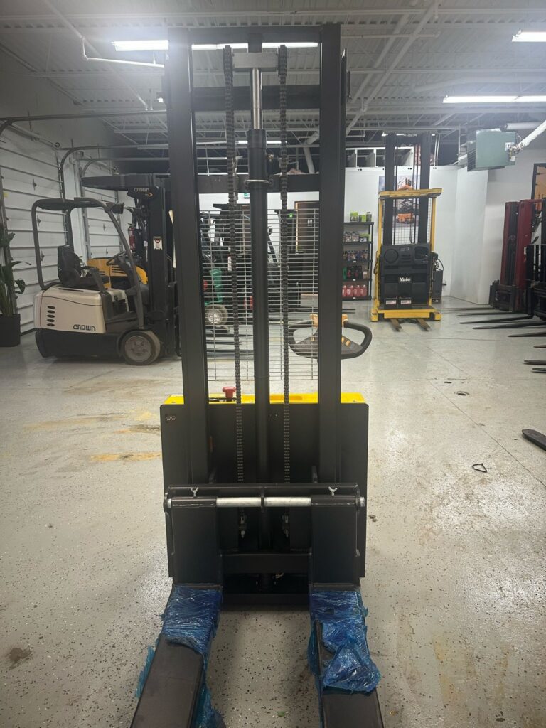 Extreme Walkie Stacker