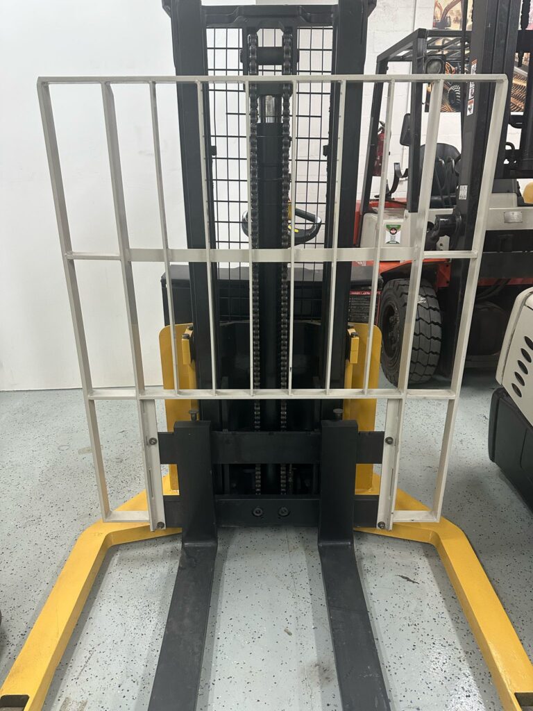 2 Way Hydraulic Pallet Stacker