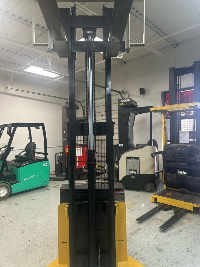 Yale Electric Pallet Stacker