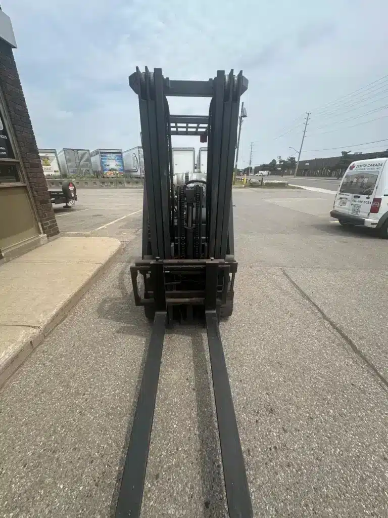 MCPL01A15LV Nissan Forklift 3 Way Hydraulic