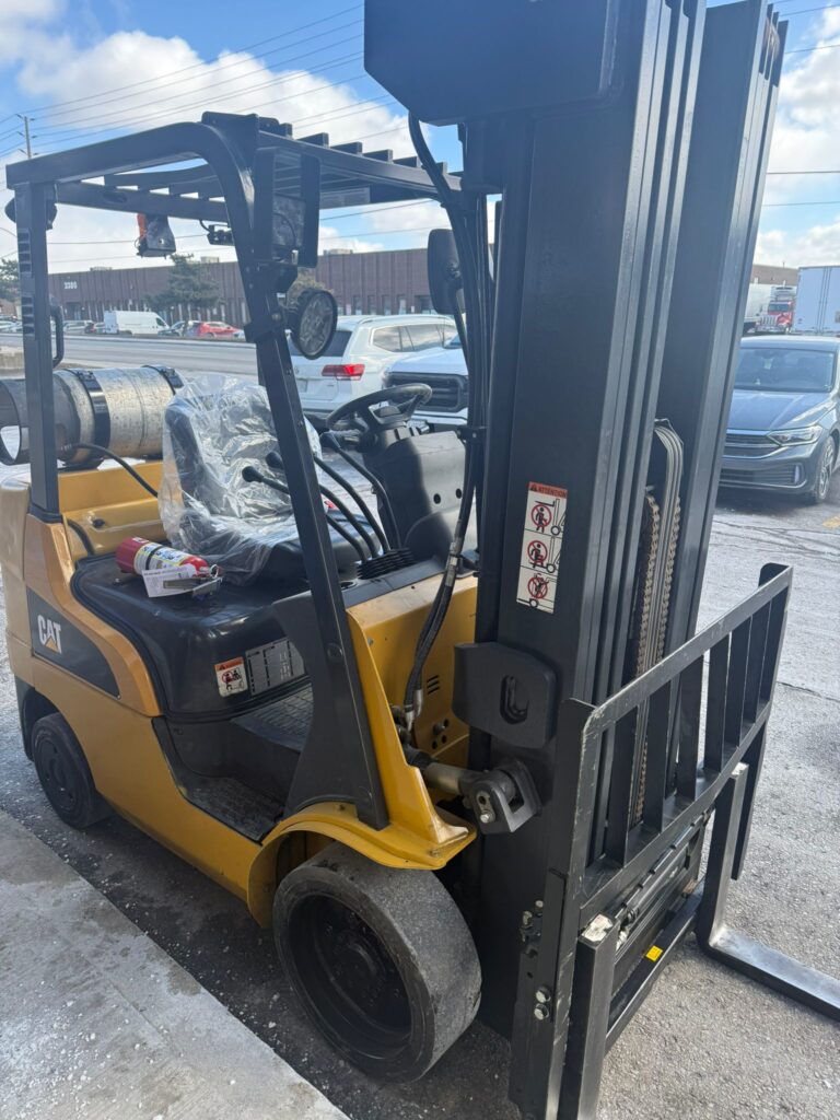 Certified Used Caterpillar Forklift 5000 lbs