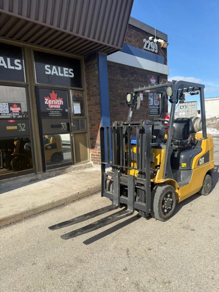 Used CAT Forklift 5000 LBS
