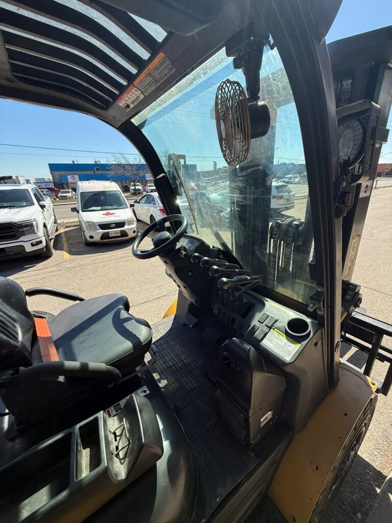 Certified Used Caterpillar Forklift DP40N1