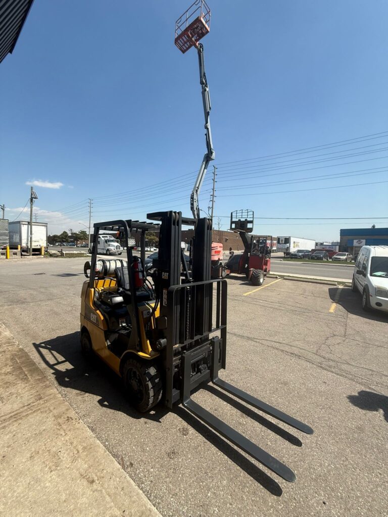 Used Cat Forklift 5000 LBS