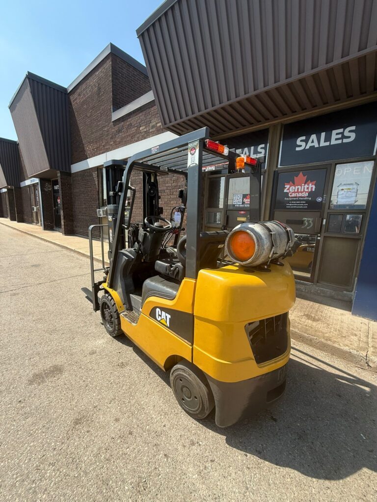 Used Cat Forklift S1113