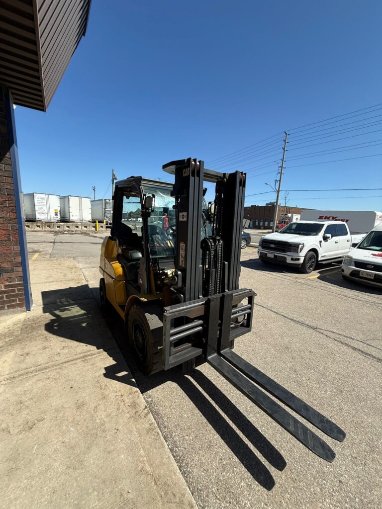 Used Caterpillar Forklift 12 Volt