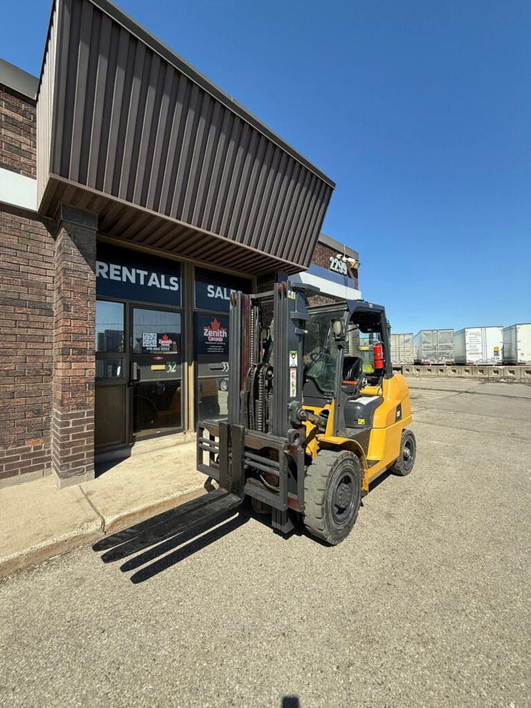 Used Caterpillar Forklift DP40N1