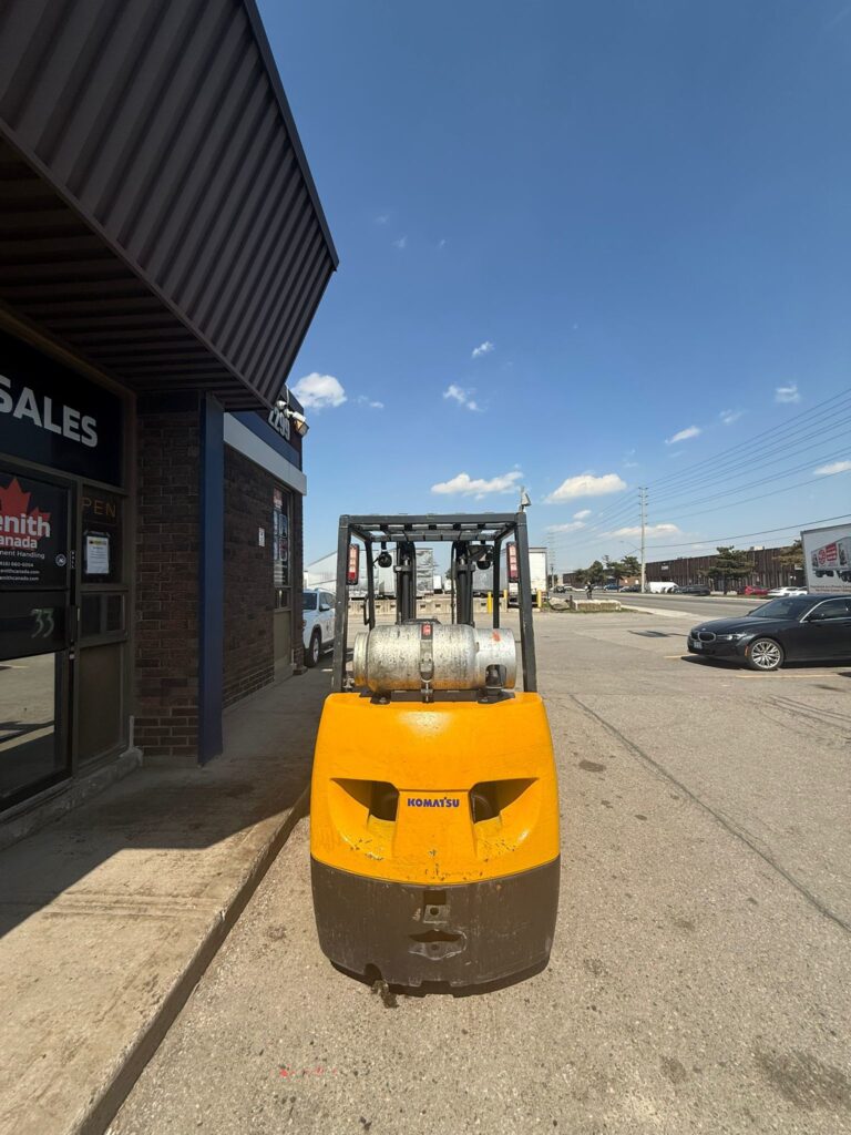 Used Komatsu Forklift 6000 LBS