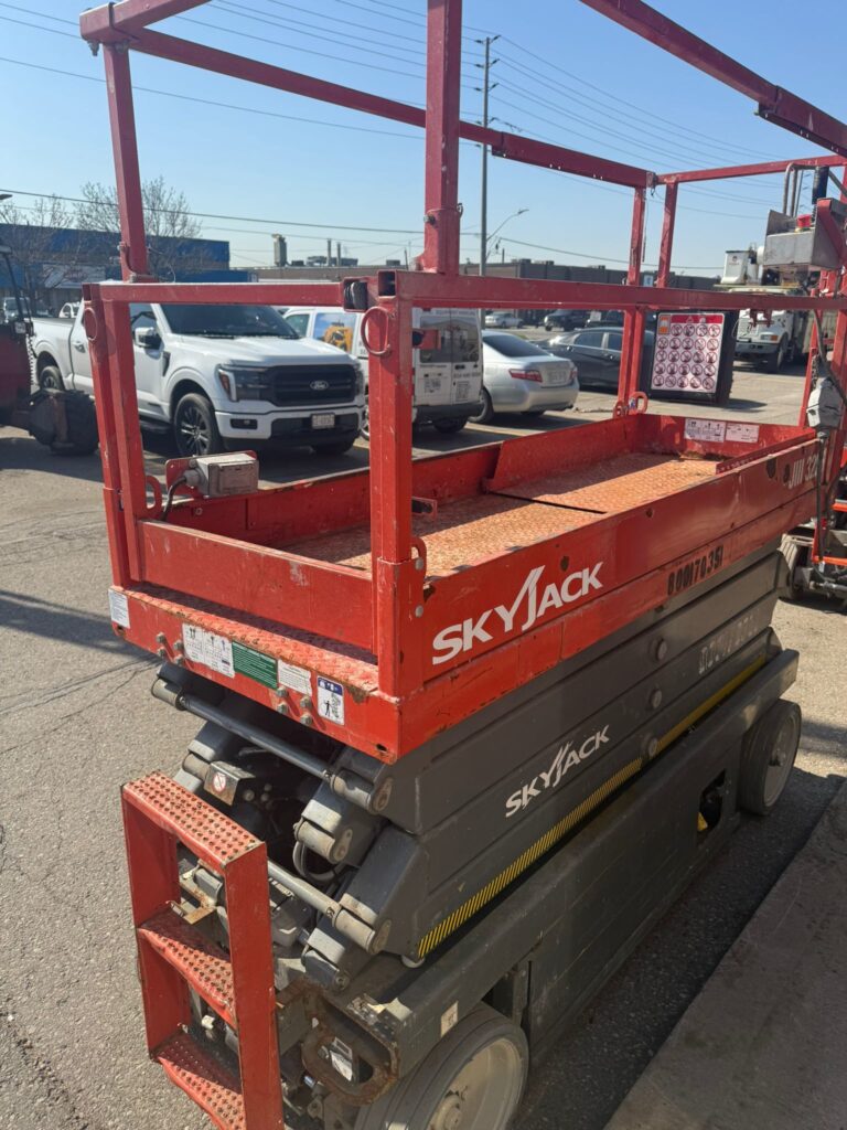 Used Skyjack Scissor Lift 500 LBS