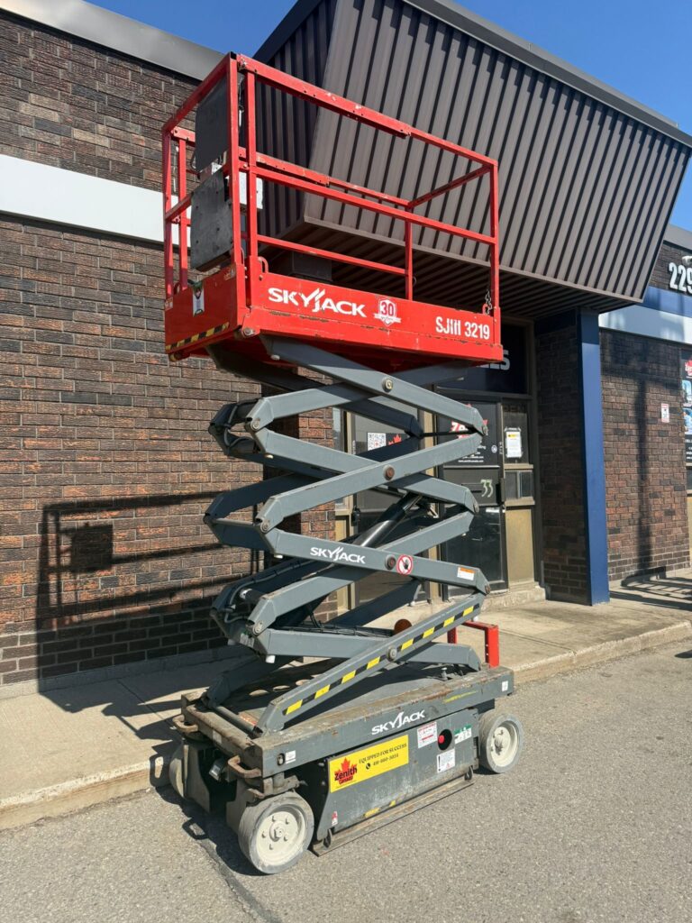Used Skyjack Scissor Lift 550 LBS