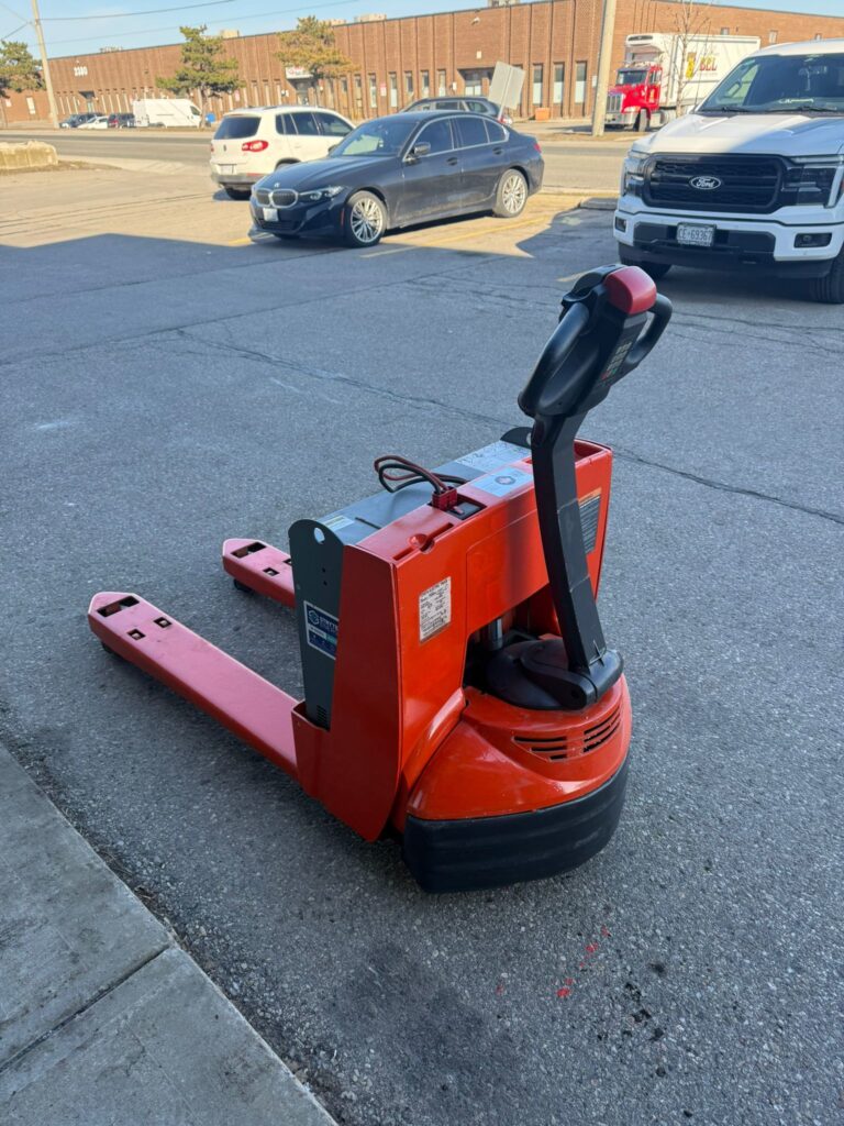 Used Toyota Walkie 4500 LBS