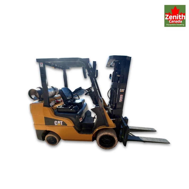 S1132 Caterpillar Forklift