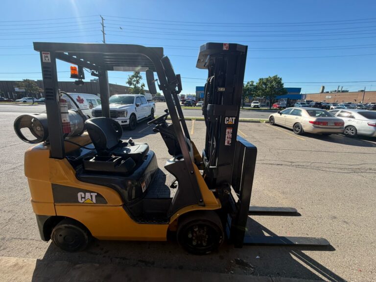 Used Caterpillar Forklift S1131