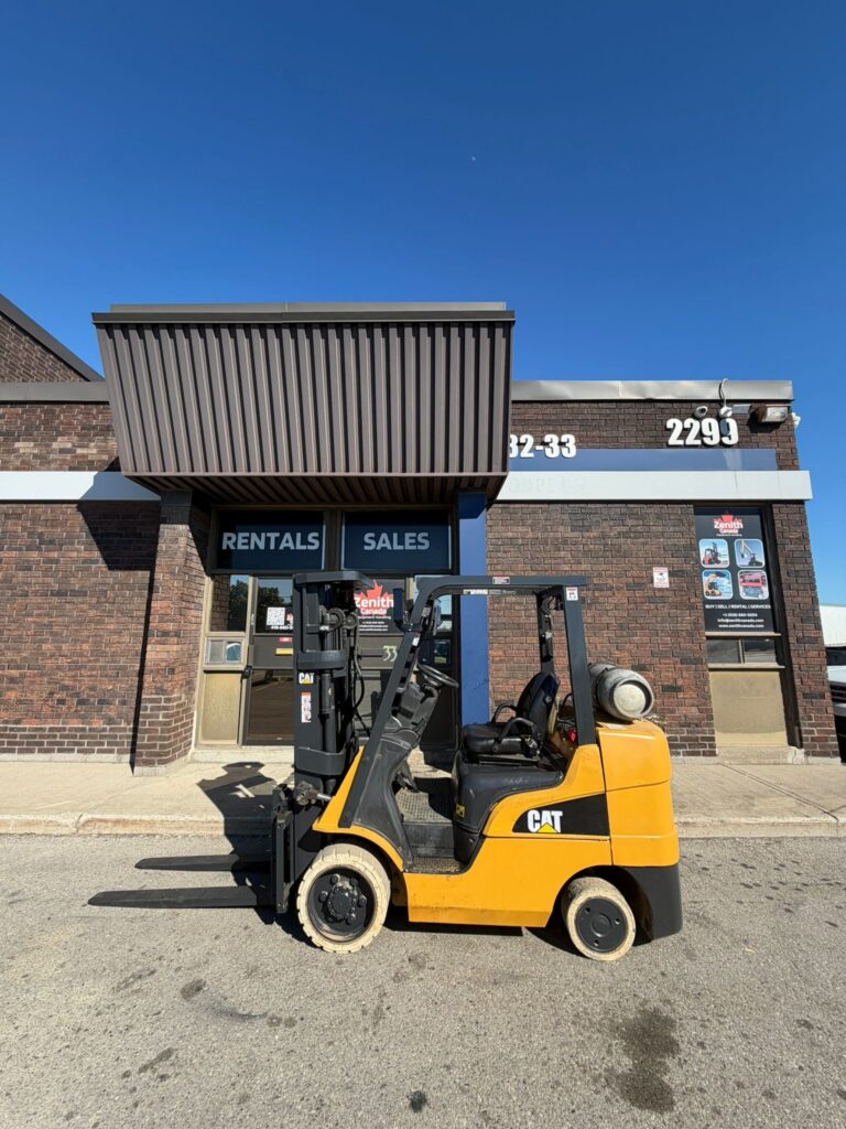 Used Caterpillar Forklift S1132