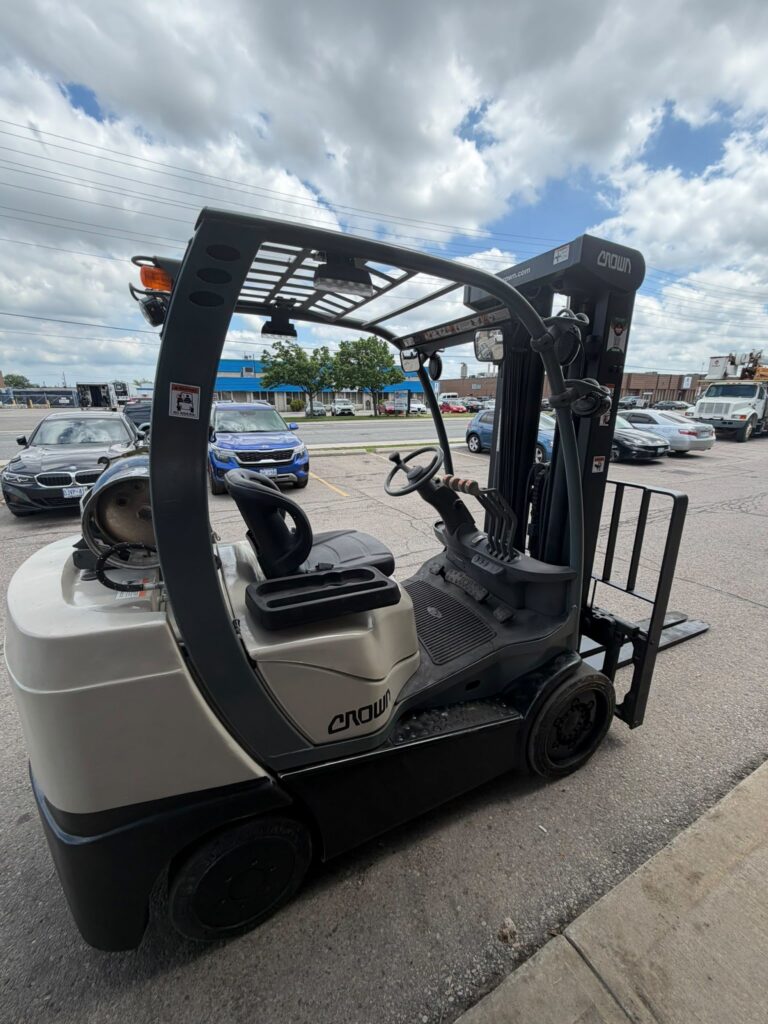 Used Crown Forklift 6955 Hours