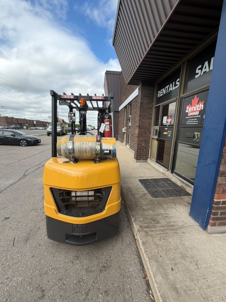 Used Caterpillar Forklift 5000 lbs