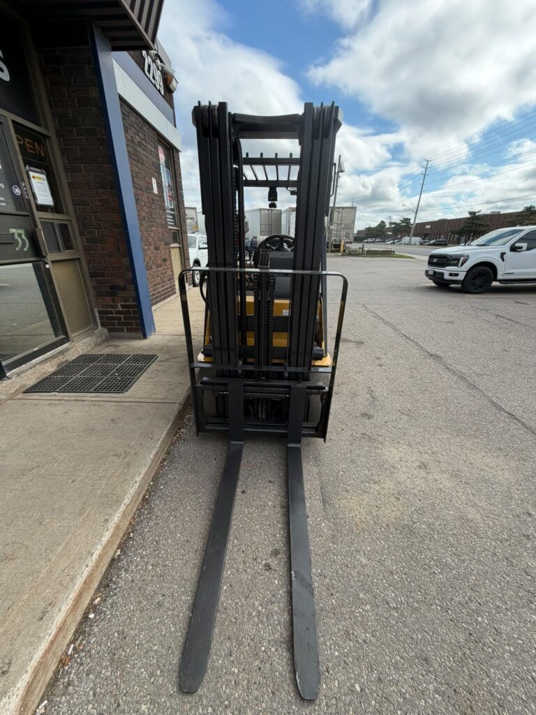 Used Caterpillar Forklift LPG