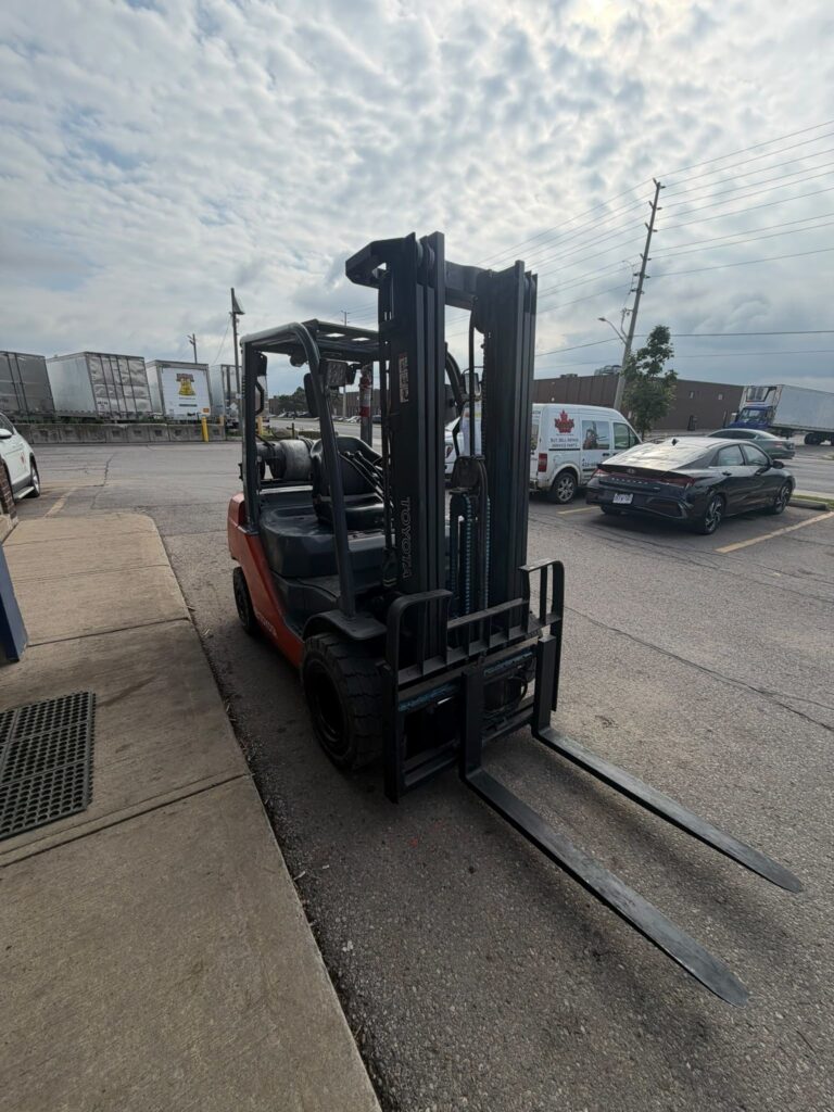 Used Toyota Forklift 8FGU25