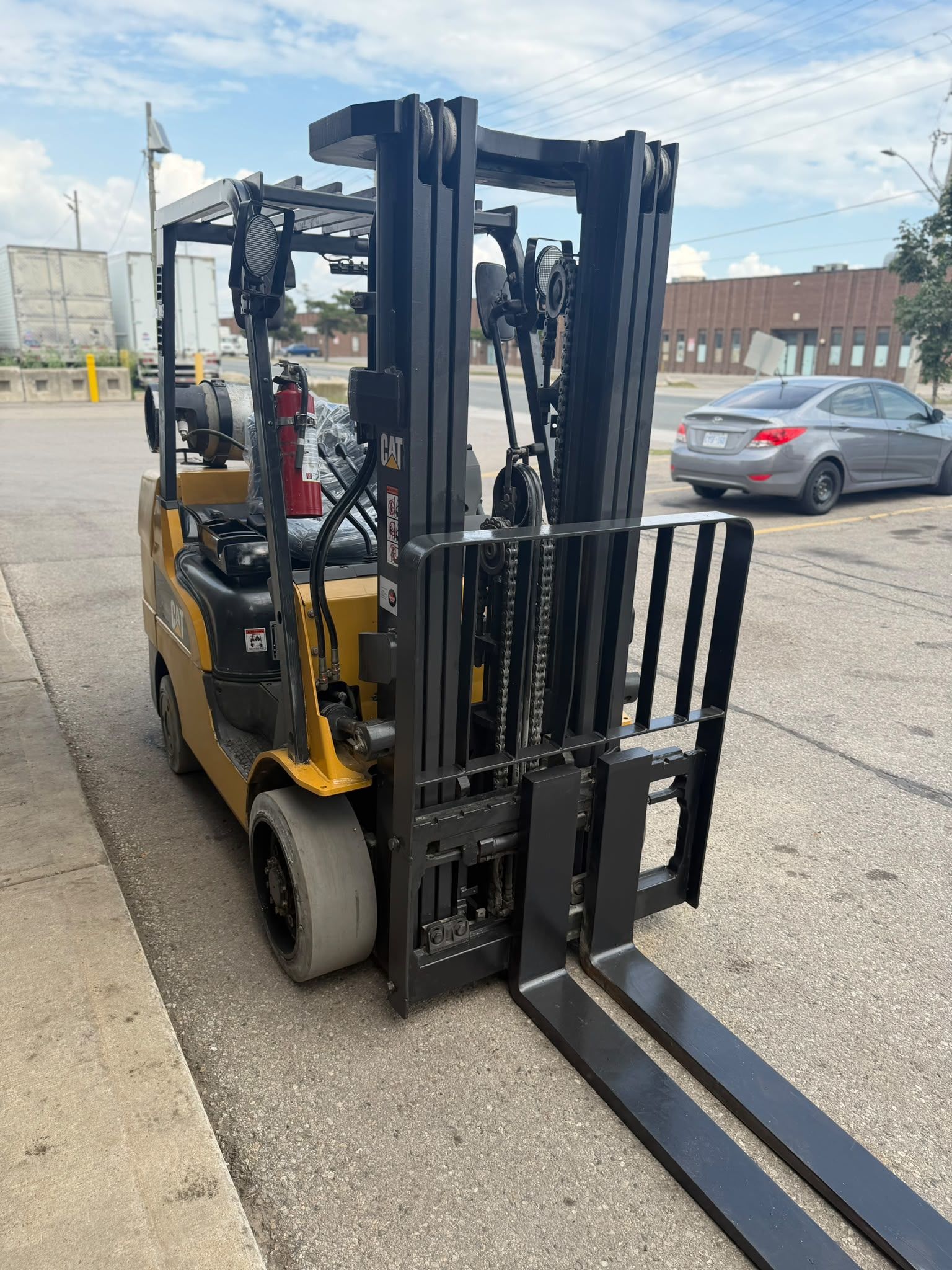 Used Caterpillar Forklift