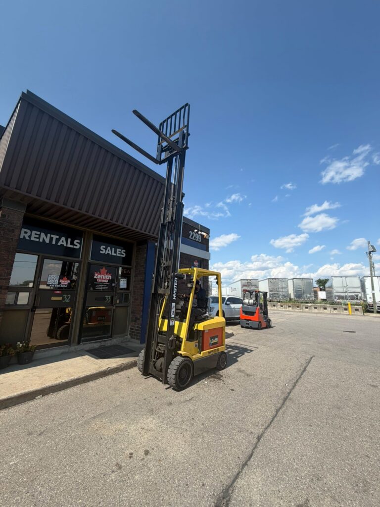 Used Hyster Forklift S1141