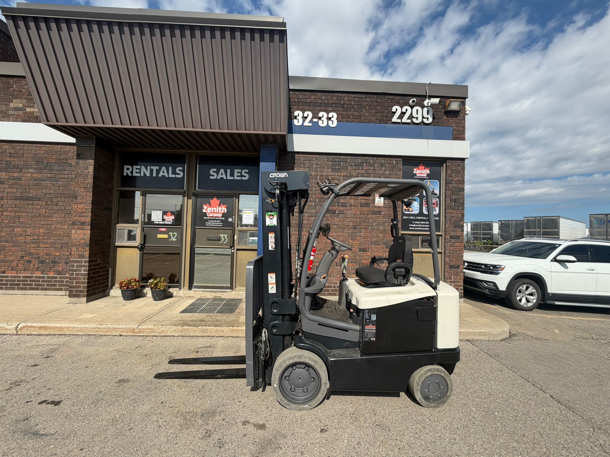 Certified Used Crown Forklift FG5215-50