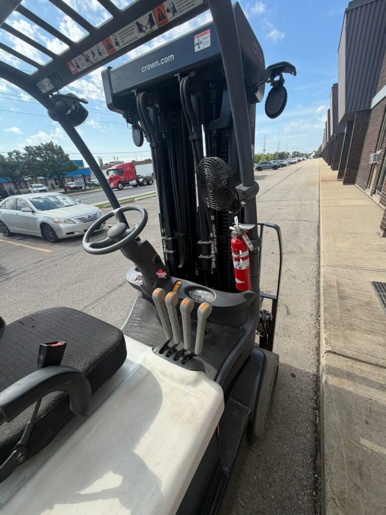 Used Crown Forklift FG5215-50