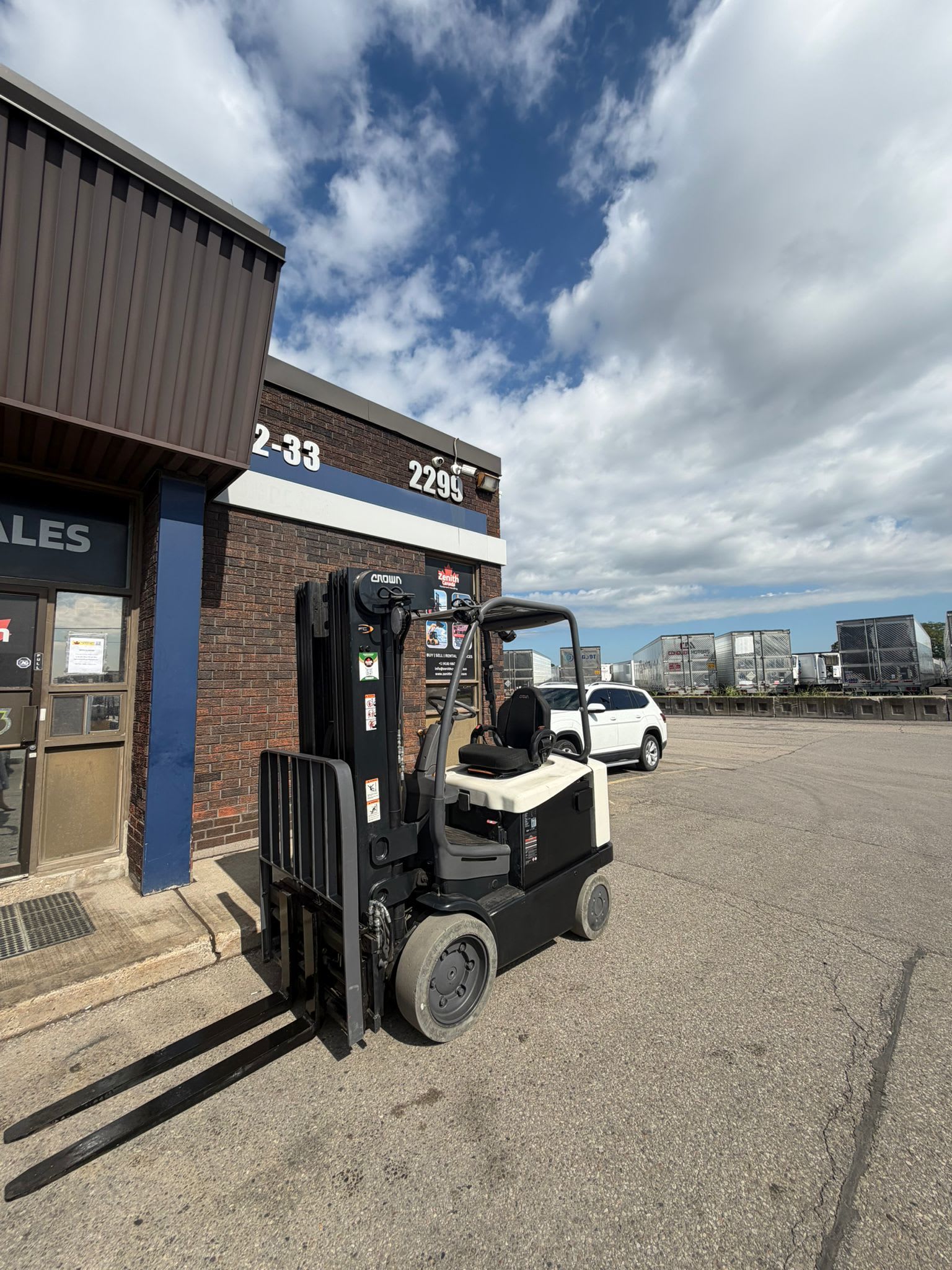 Used Crown Forklift