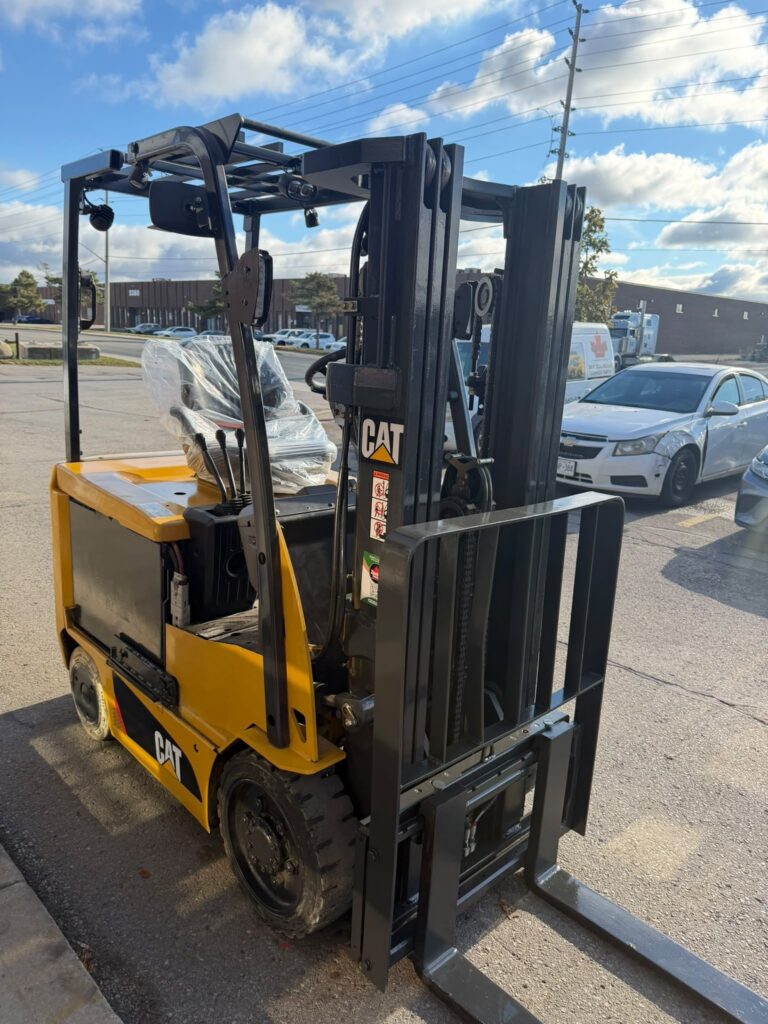 Used Cat Forklift S1151