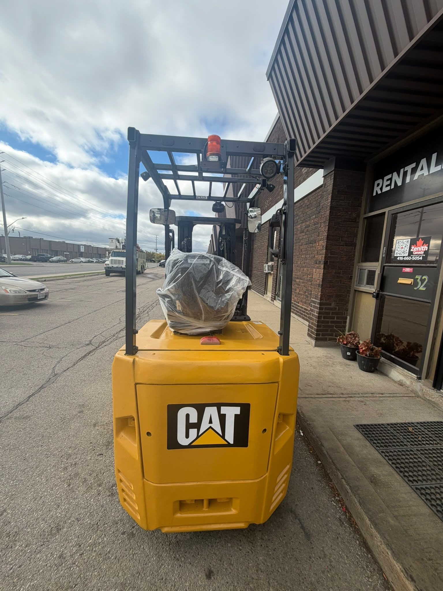Used EC25N Traction Tires